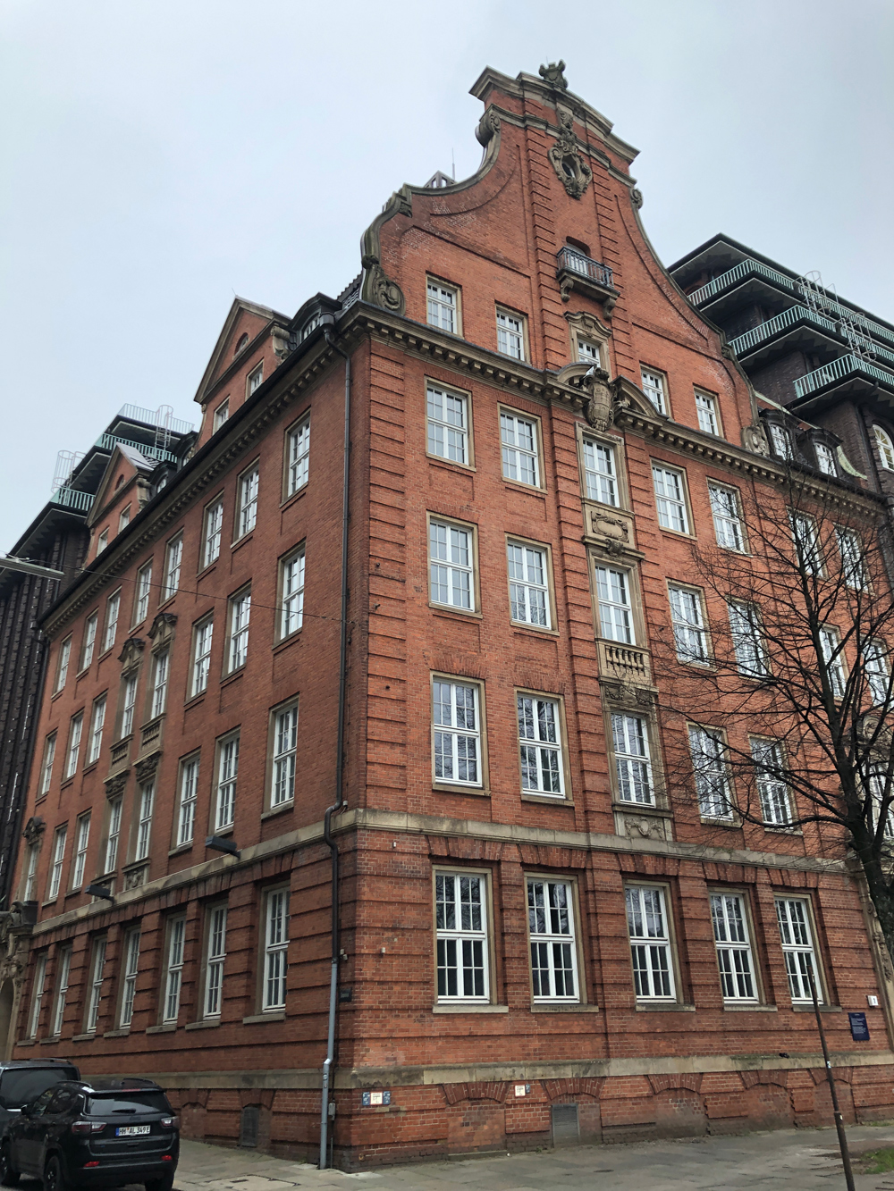 Gebäude mit Klinkerfassade