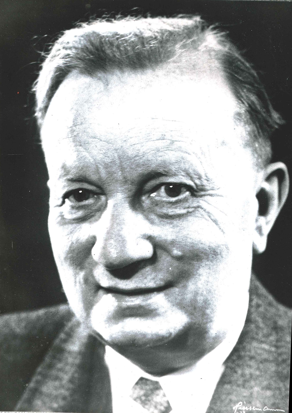 Portaitfoto eines älteren Mannes