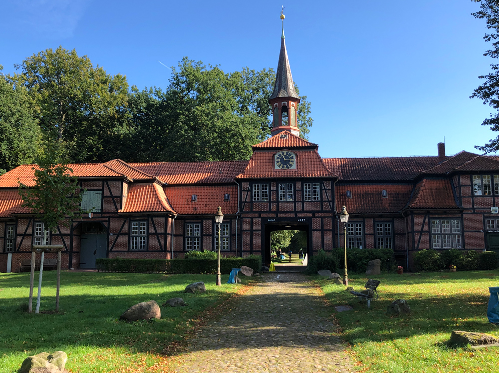 Torhaus im Fachwerk-Stil