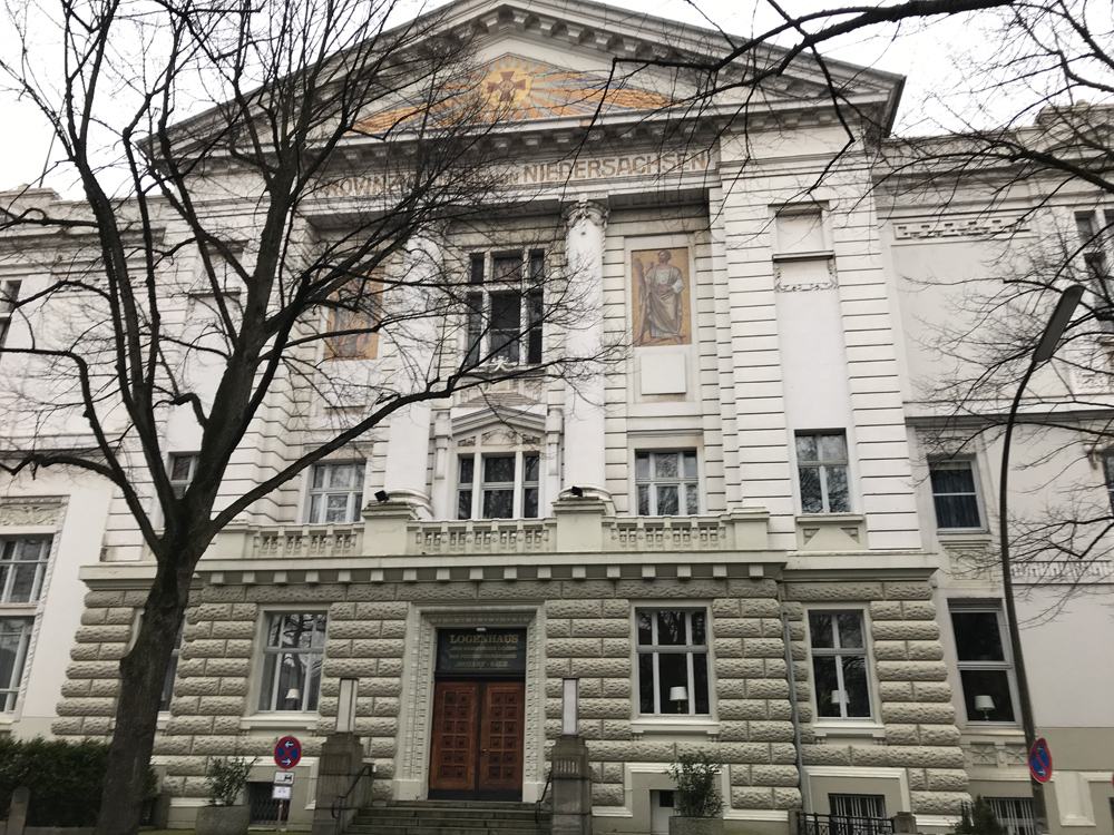 weißes Gebäude