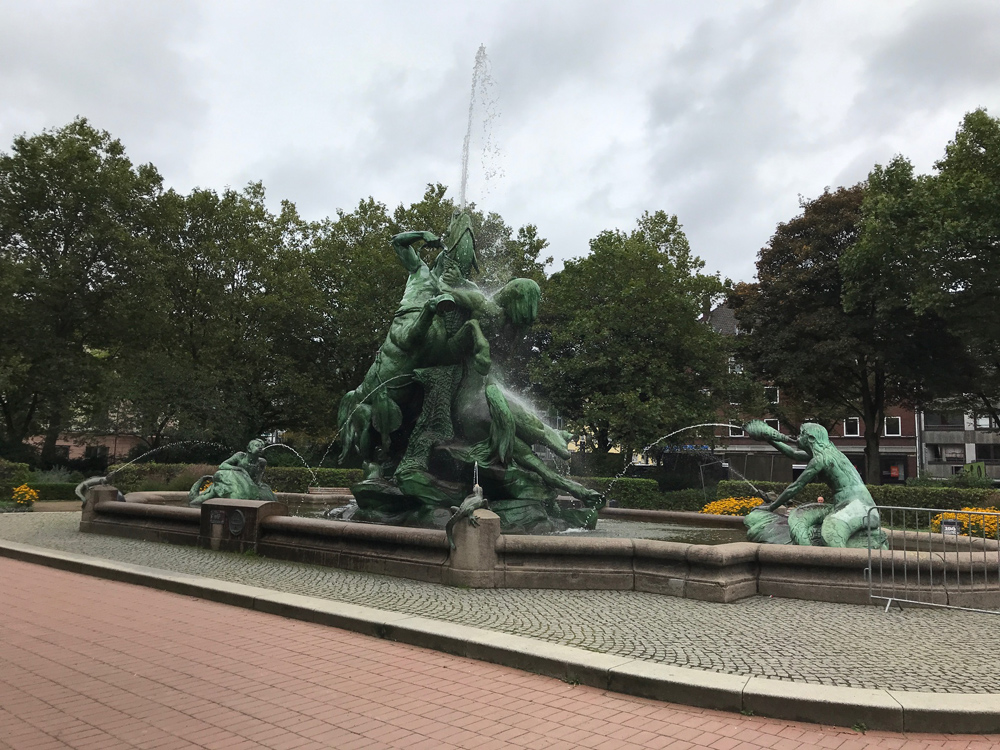 Figurengruppe eines Brunnens