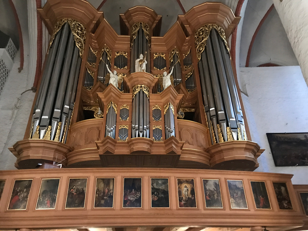 Kirchenorgel