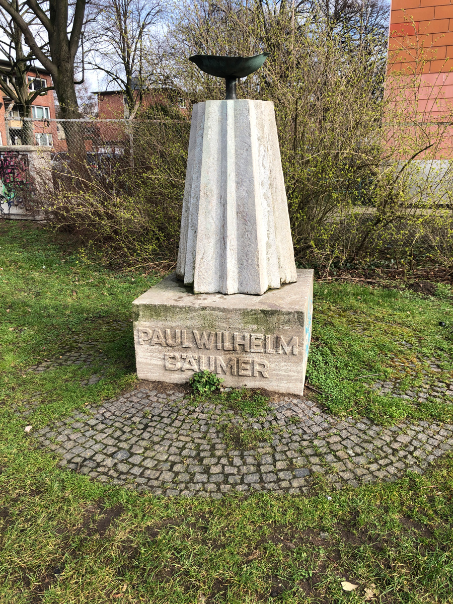 2088 Paul Baeumer Denkmal