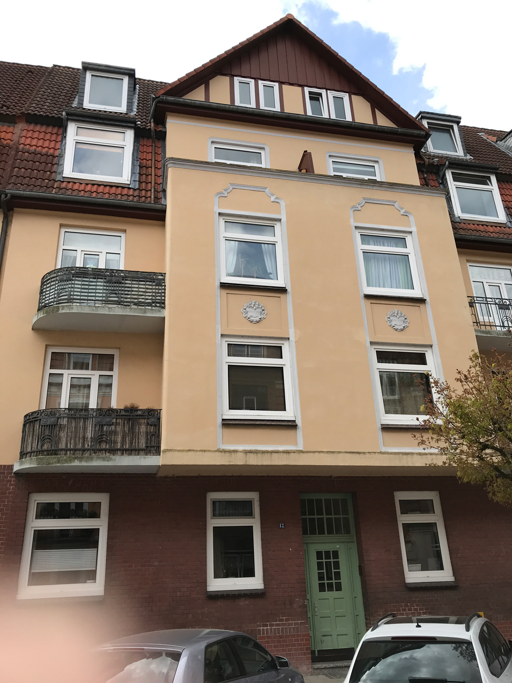 Mehrfamilienhaus